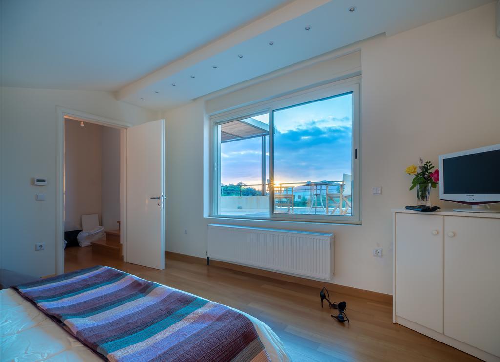 Legrena Beach Villa 苏尼翁 外观 照片