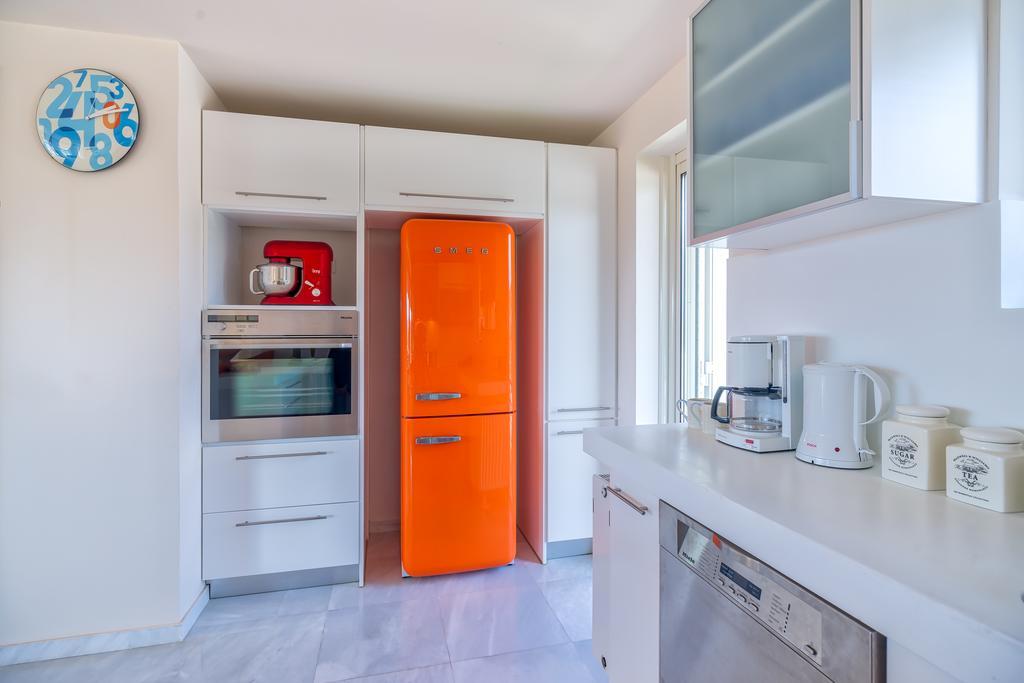 Legrena Beach Villa 苏尼翁 外观 照片